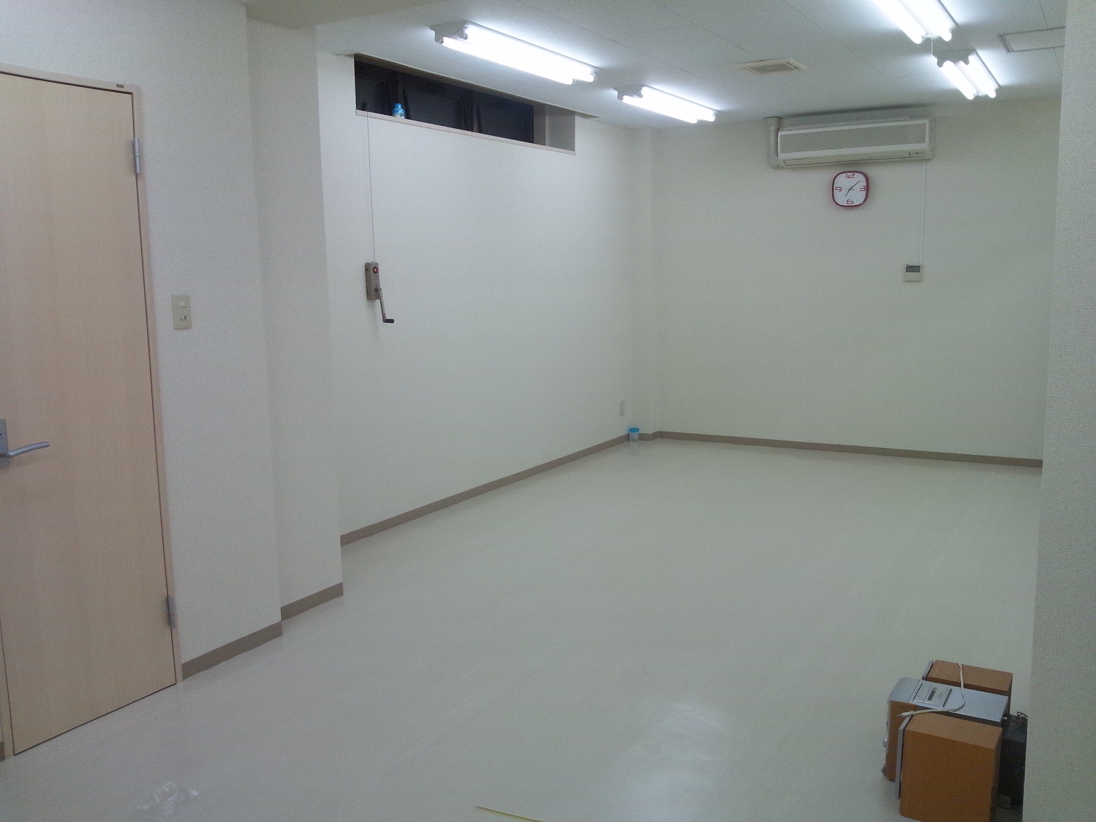 �T���v��